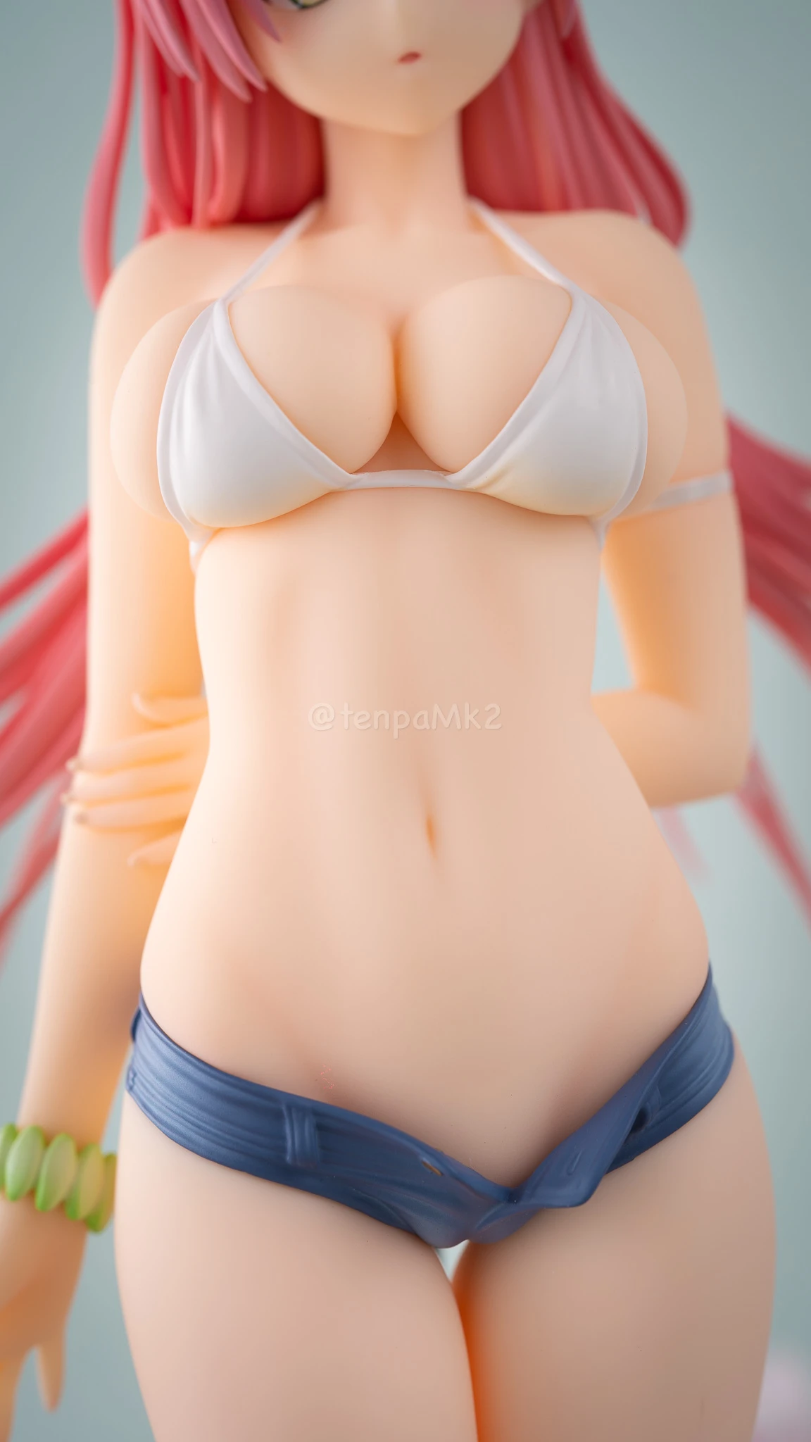 フィギュアレビュー「ララ・サタリン・デビルーク 水着Ver.」ALTER DSC02107