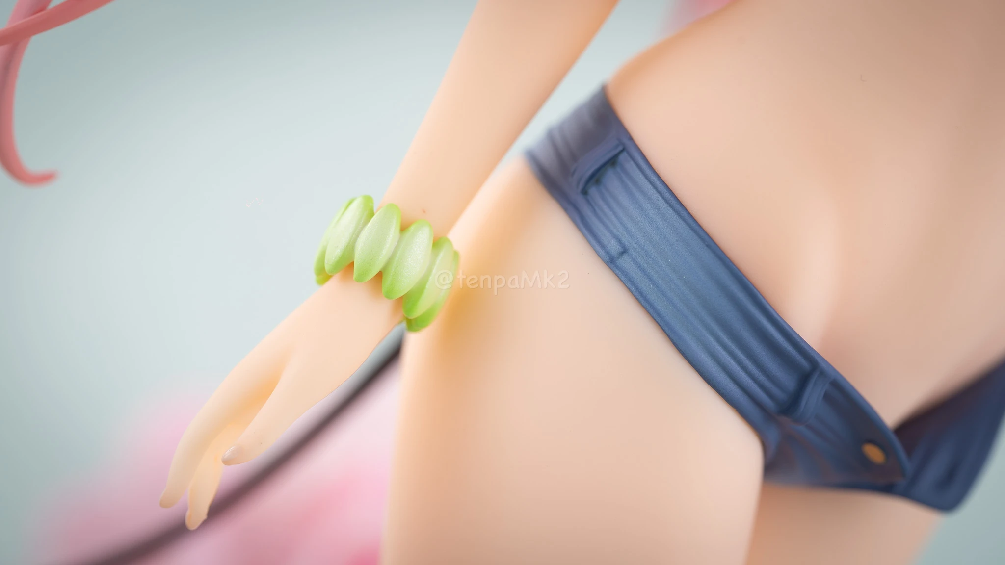 フィギュアレビュー「ララ・サタリン・デビルーク 水着Ver.」ALTER DSC02124