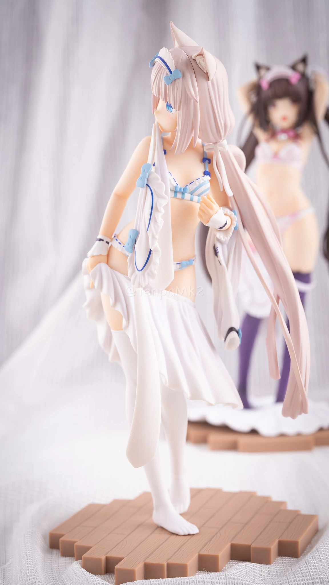 フィギュアレビュー「ショコラ&バニラ 〜着替えのひと時〜」PLUM DSC02503