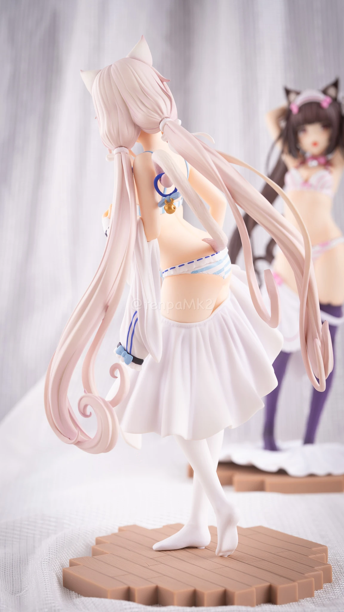 フィギュアレビュー「ショコラ&バニラ 〜着替えのひと時〜」PLUM DSC02505
