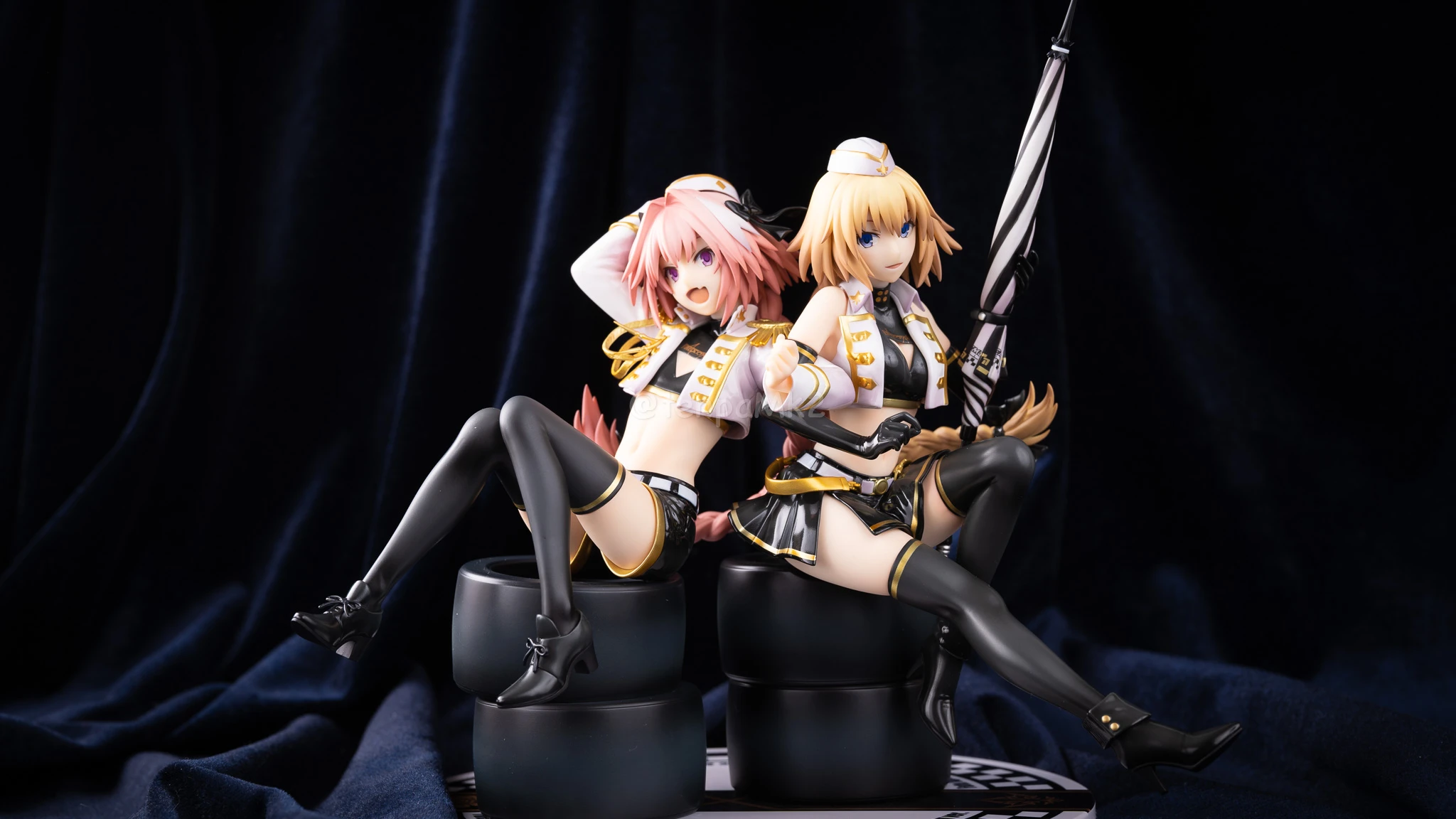 フィギュアレビュー「ジャンヌ・ダルク＆アストルフォ TYPE-MOON RACING Ver」plusone DSC01514