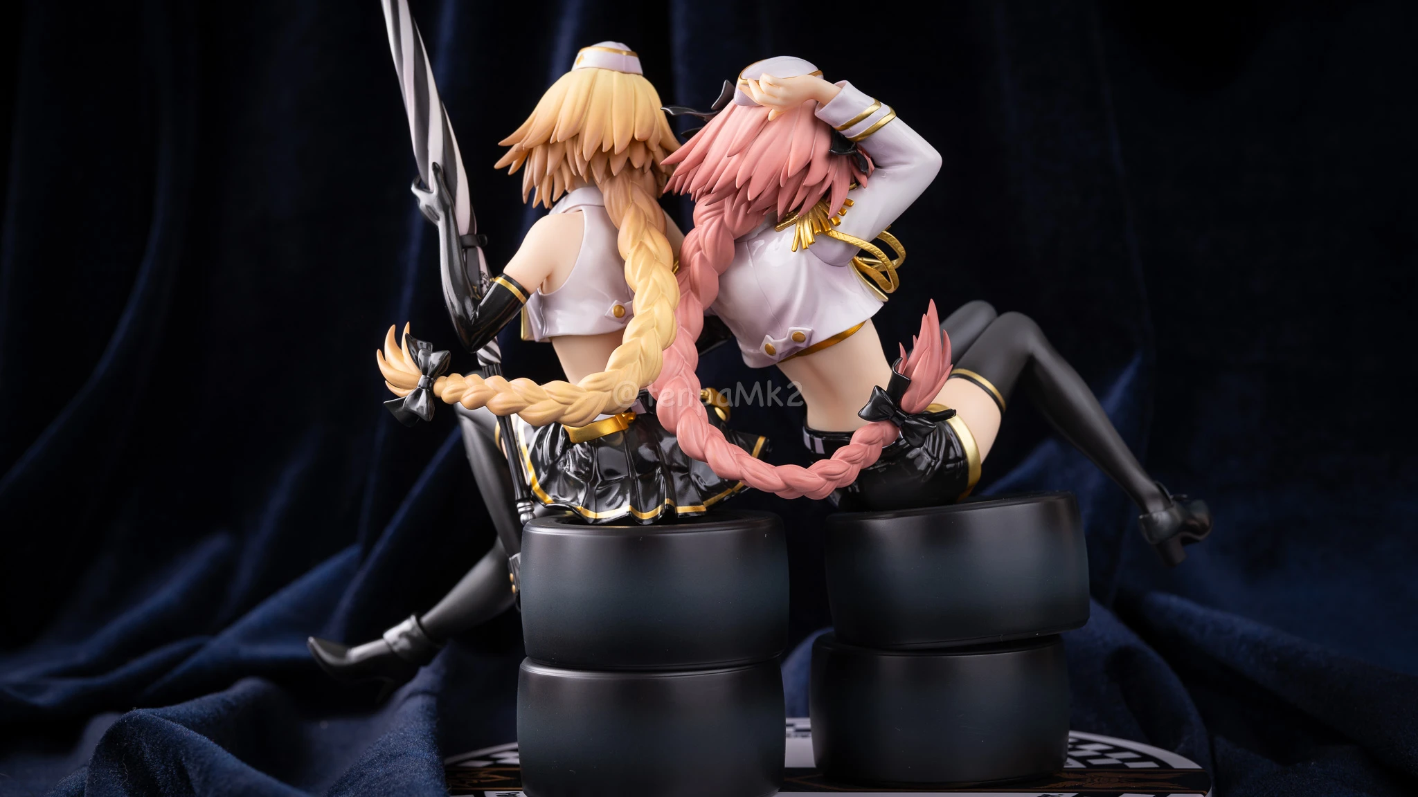 フィギュアレビュー「ジャンヌ・ダルク＆アストルフォ TYPE-MOON RACING Ver」plusone DSC01522