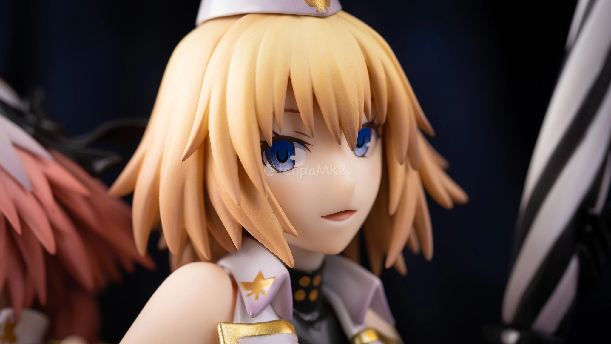 フィギュアレビュー「ジャンヌ・ダルク＆アストルフォ TYPE-MOON RACING Ver」plusone DSC01538