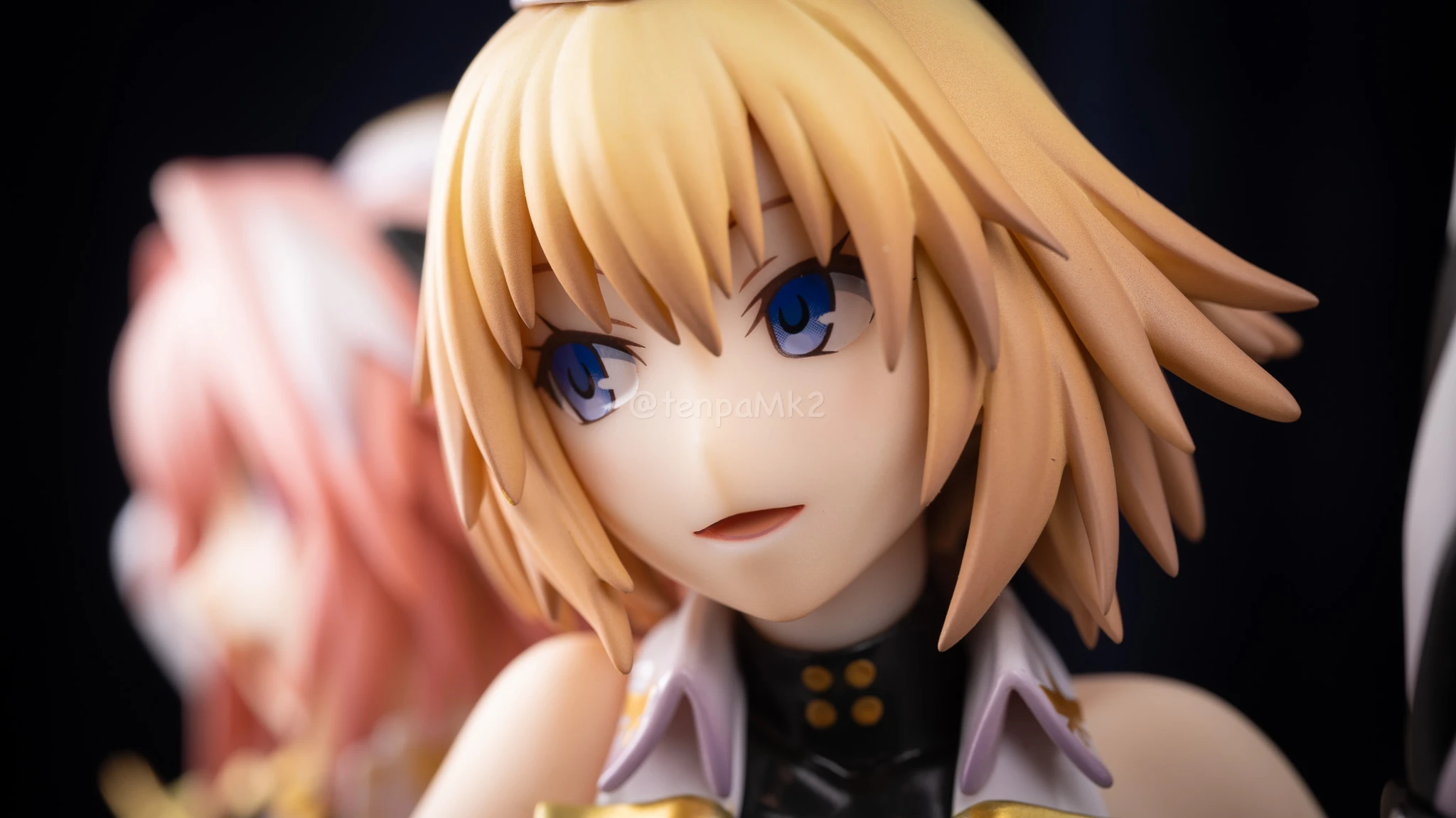 フィギュアレビュー「ジャンヌ・ダルク＆アストルフォ TYPE-MOON RACING Ver」plusone DSC01541