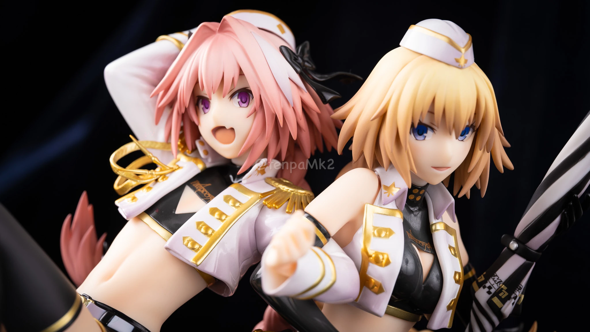 フィギュアレビュー「ジャンヌ・ダルク＆アストルフォ TYPE-MOON RACING Ver」plusone DSC01594