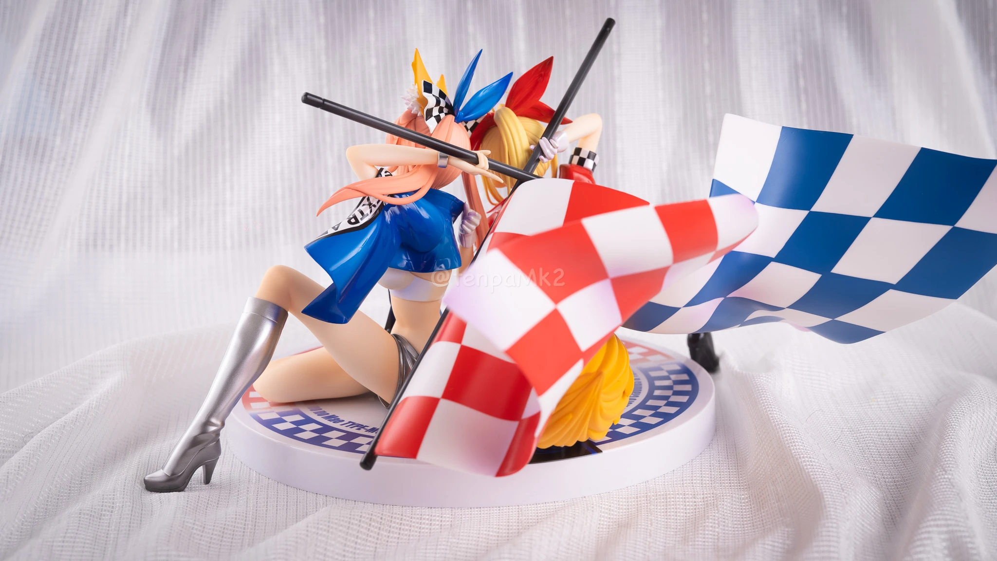 フィギュアレビュー「ネロ・クラウディス&玉藻の前 TYPE-MOON RACING Ver」plusone DSC02443