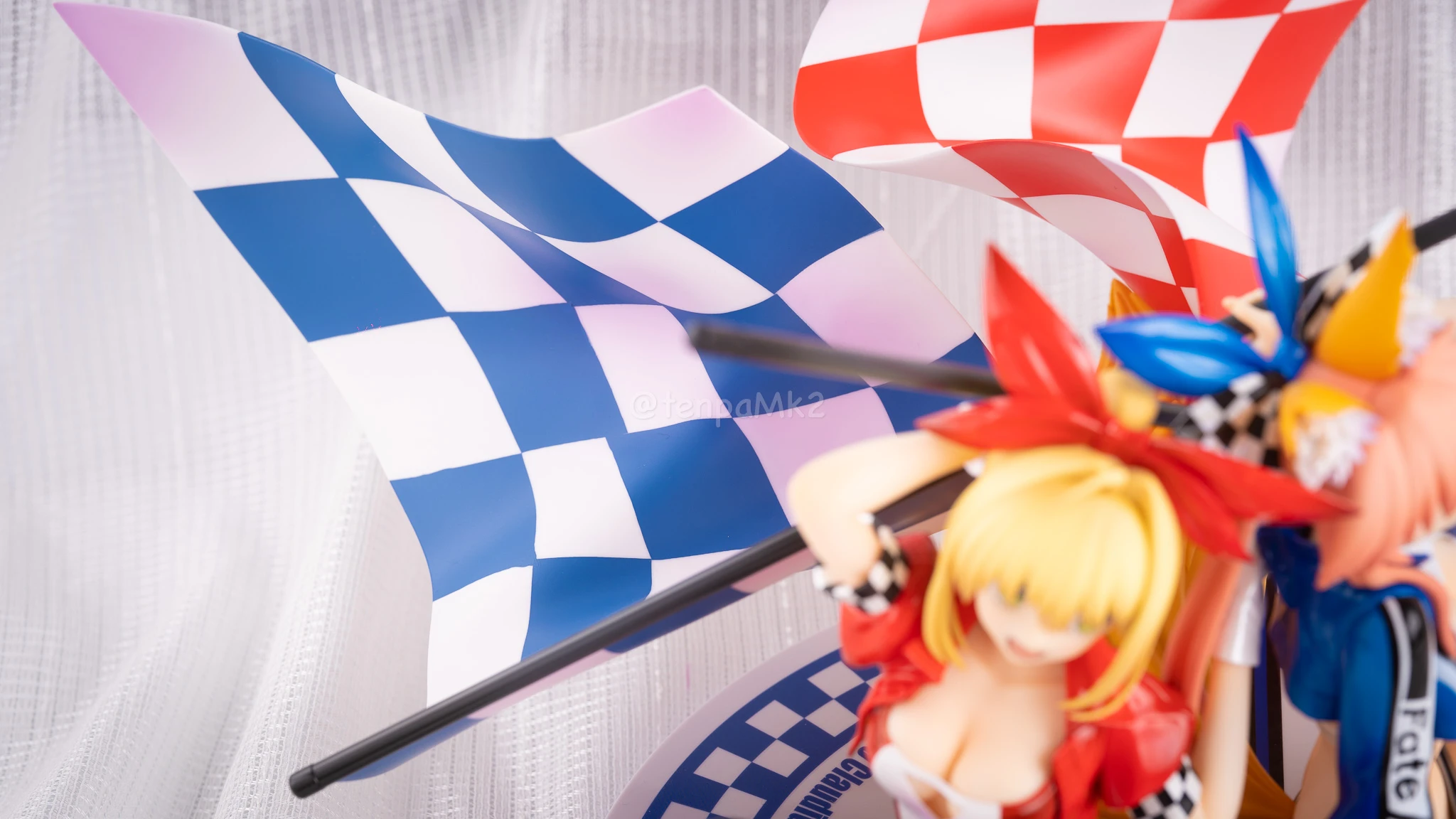 フィギュアレビュー「ネロ・クラウディス&玉藻の前 TYPE-MOON RACING Ver」plusone DSC02475