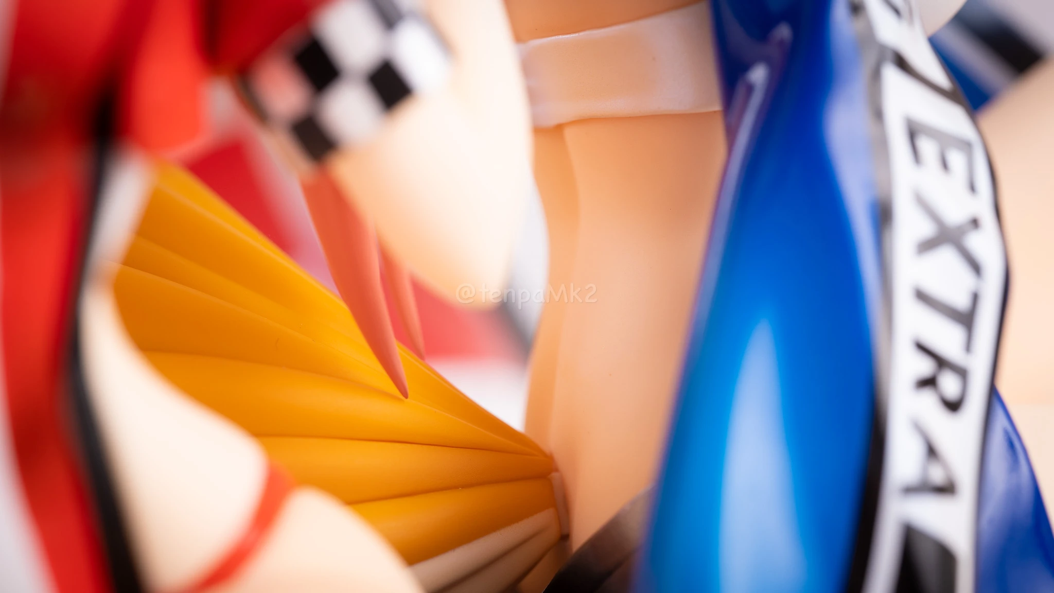 フィギュアレビュー「ネロ・クラウディス&玉藻の前 TYPE-MOON RACING Ver」plusone DSC02477
